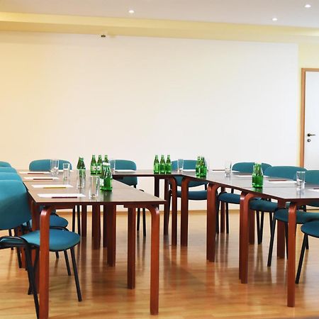 Parkhotel Economic Wielka Wies  Exteriör bild