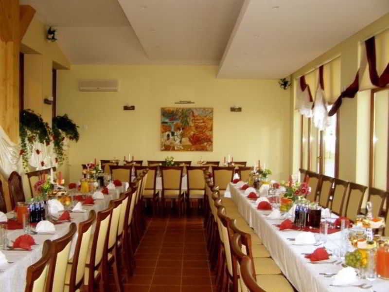 Parkhotel Economic Wielka Wies  Exteriör bild
