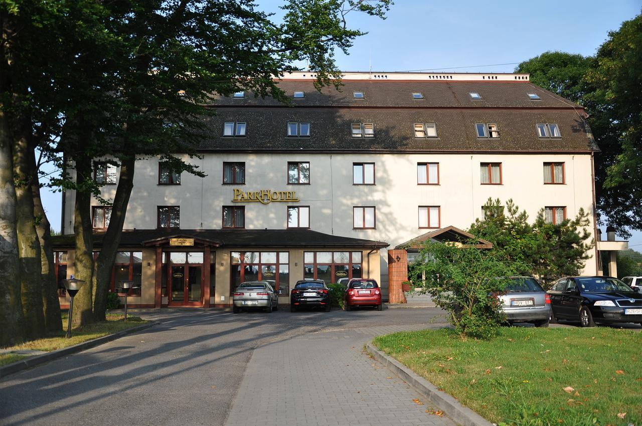 Parkhotel Economic Wielka Wies  Exteriör bild