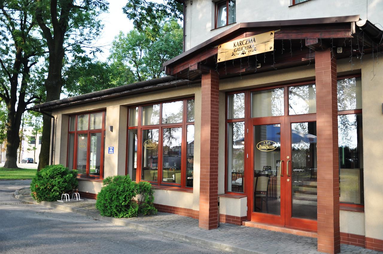Parkhotel Economic Wielka Wies  Exteriör bild