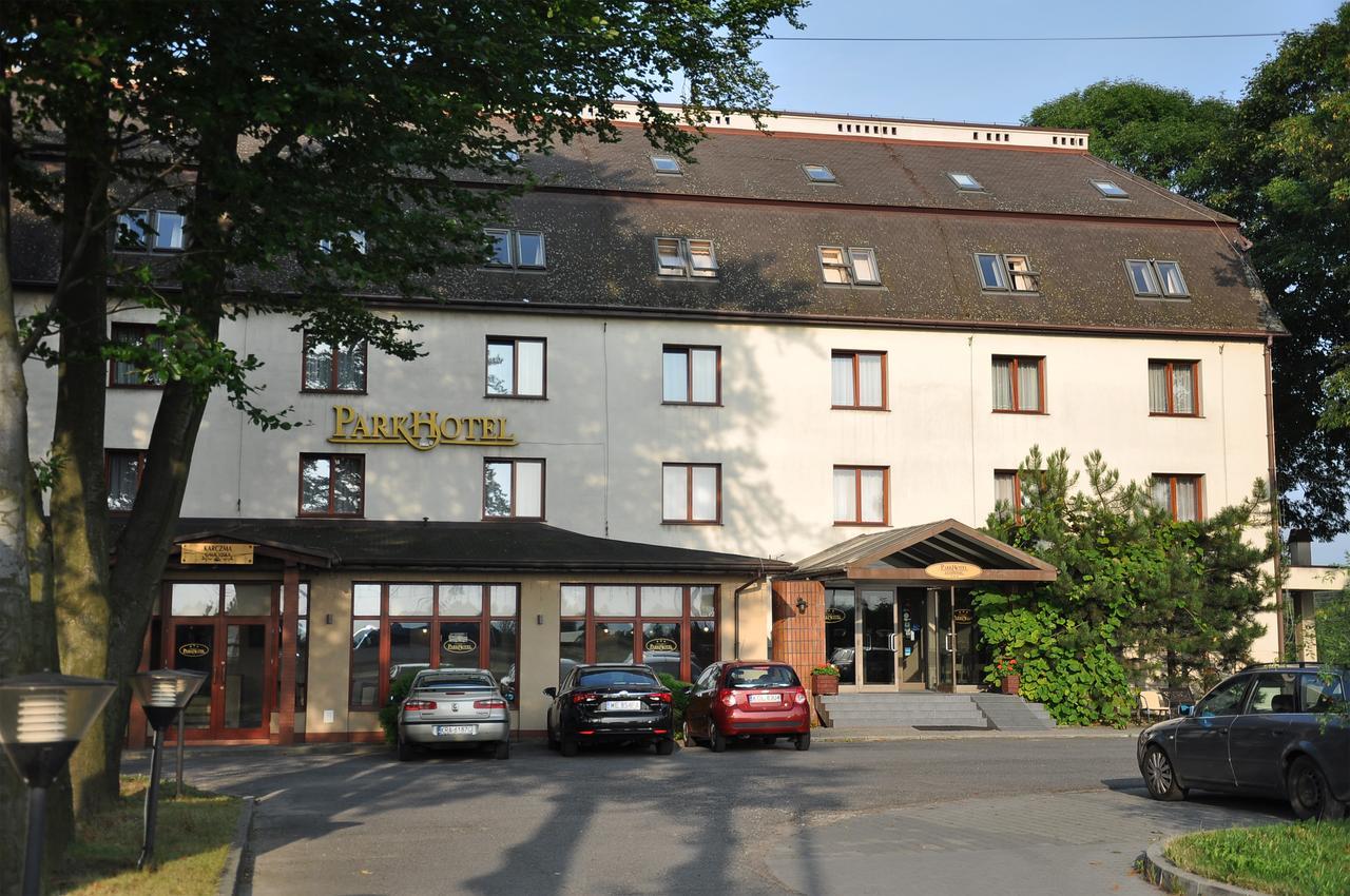 Parkhotel Economic Wielka Wies  Exteriör bild