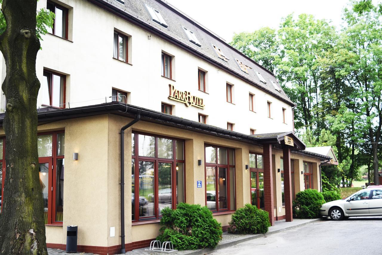 Parkhotel Economic Wielka Wies  Exteriör bild