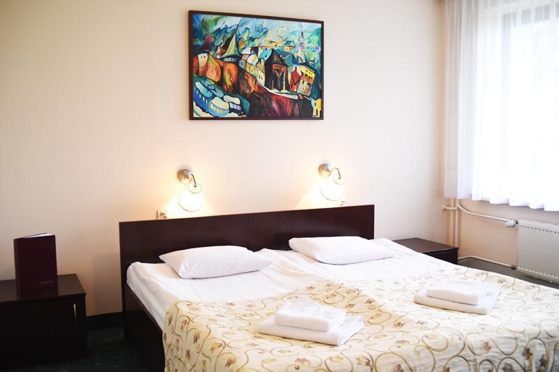 Parkhotel Economic Wielka Wies  Exteriör bild